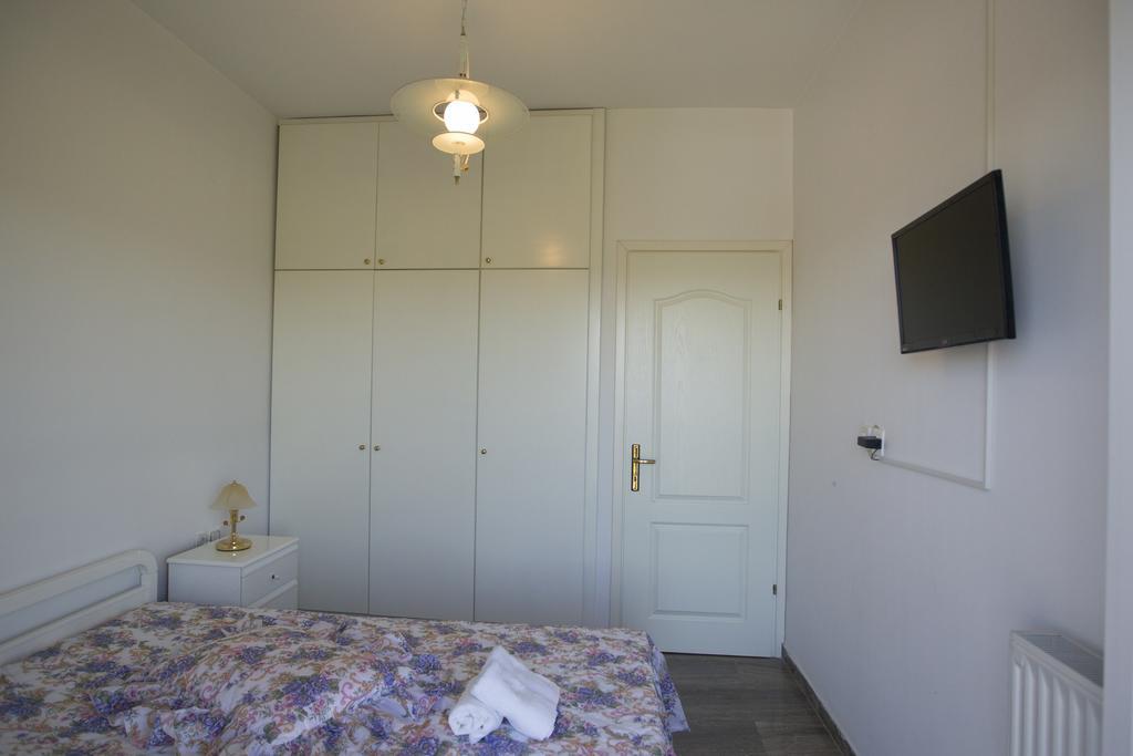 Villa Blue Apartments Агия Триас Екстериор снимка